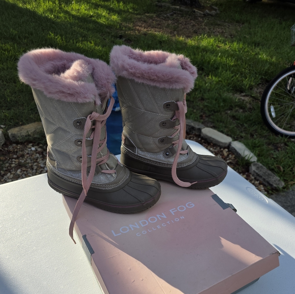 BRAND NEW London Fog Pink and Gray Winter Boots